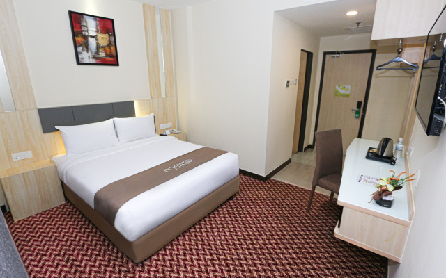 Metro Hotel