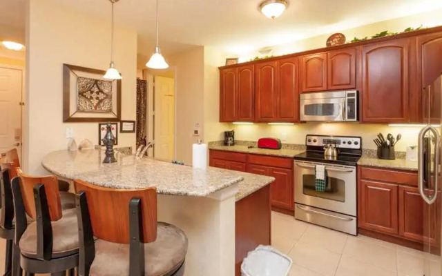 Vista Cay 3 BR Condo Large Balcony - NPM 8841