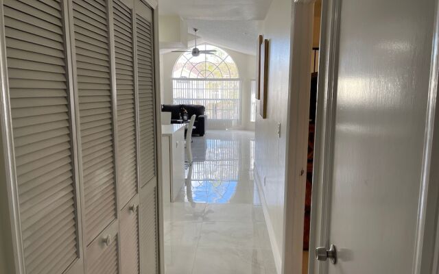 Elegant & Luxury Apartment Close Disney