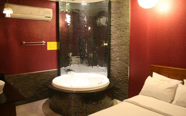 Zip Hotel