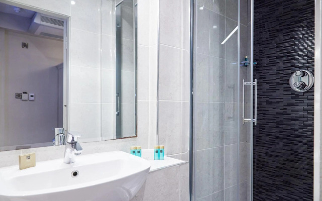 Isaacs Hotel Cork City