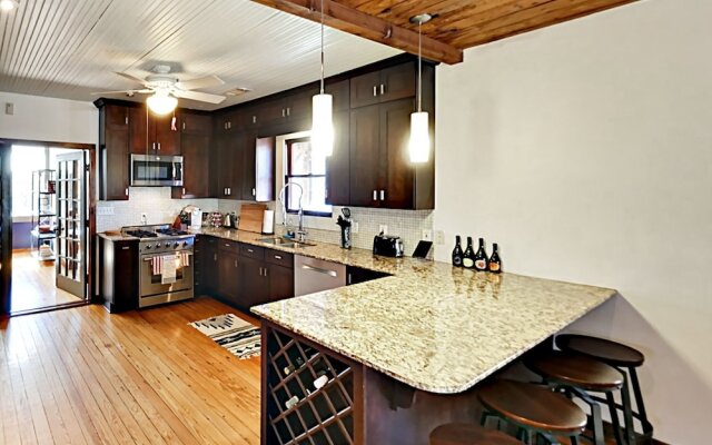 East Austin Bungalow - 3 Br Home