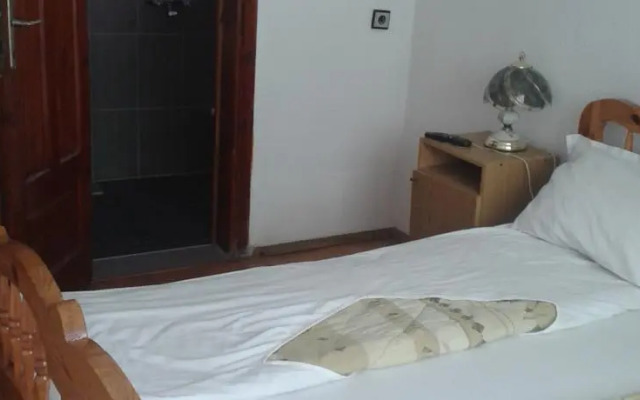 Topuzovi Guest House