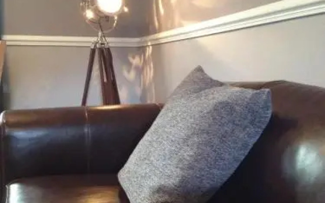 Home Farm Apartments