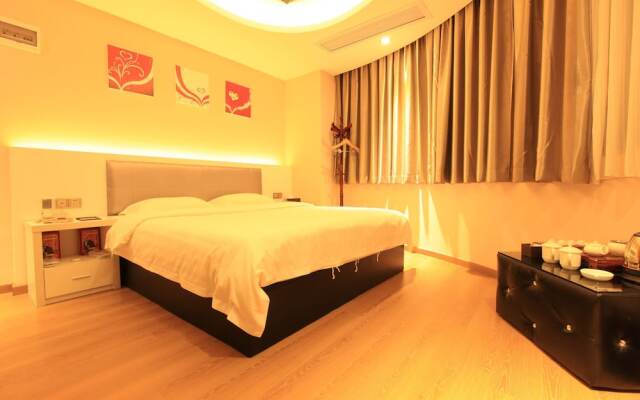 Shenghui Hotel