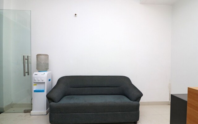 OYO Flagship 39600 Sathguru Residency
