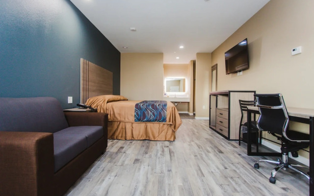 Budget Host Inn & Suites