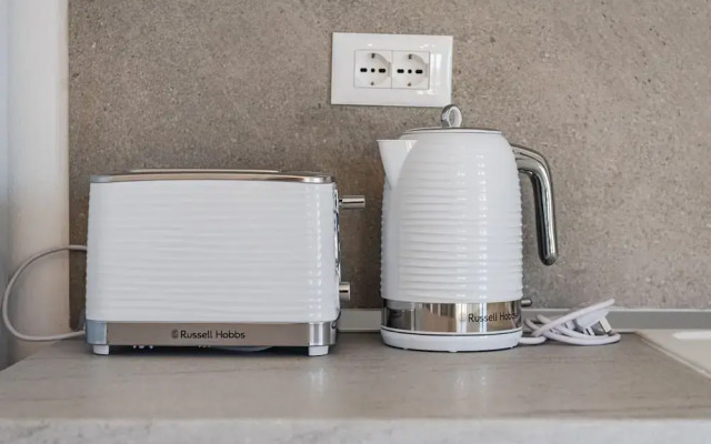 Urban Scene - Free Parking