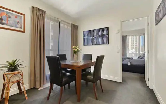 Spacious Apartment In Central Auckland