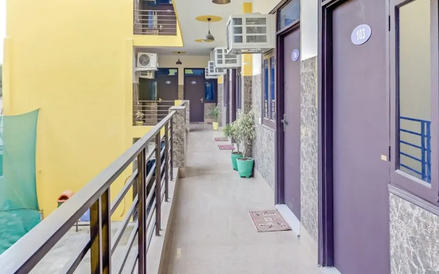 OYO Home 30203 Delightful Studio Chhatarpur