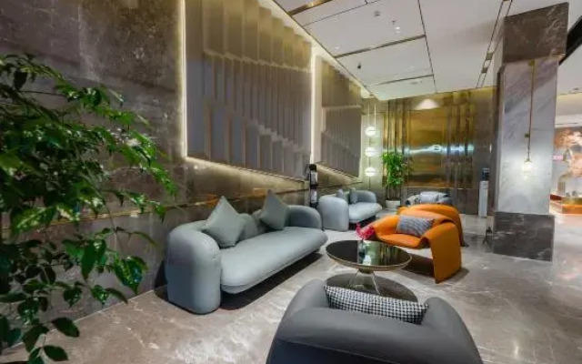 Zhihua Hotel