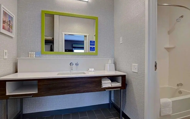 Hampton Inn and Suites by Hilton Canal Winchester Columbus