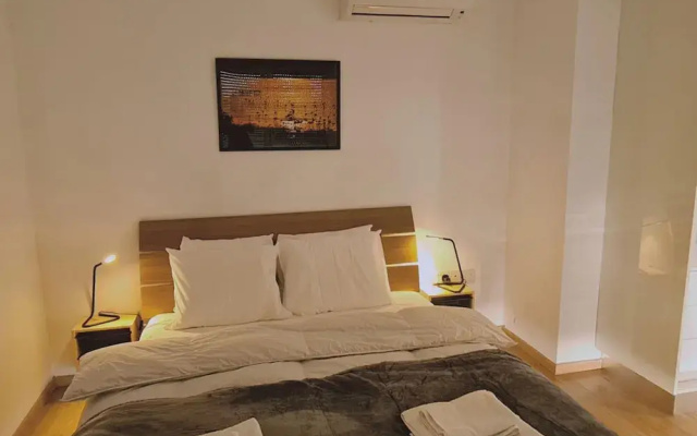 58 LIM - Stay Mystique Apartment