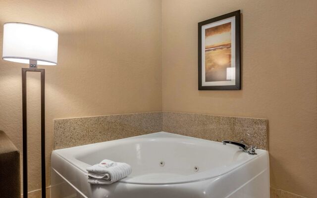 Comfort Suites Orlando Airport