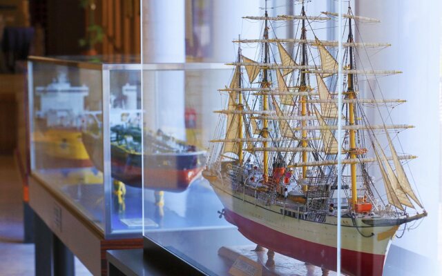 Navios Yokohama