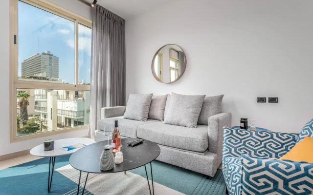 Charming 1 BDR with balcon close to Hilton beach
