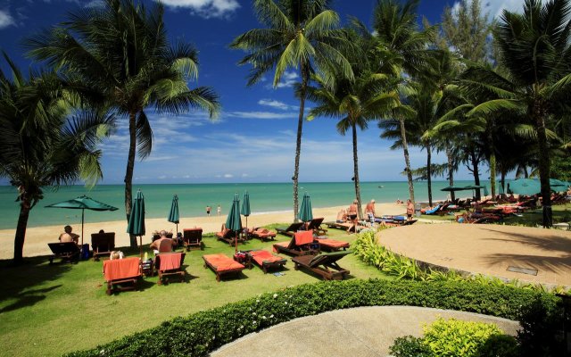 Khaolak Bay Front Resort