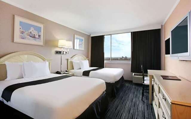 Ramada by Wyndham North Bergen