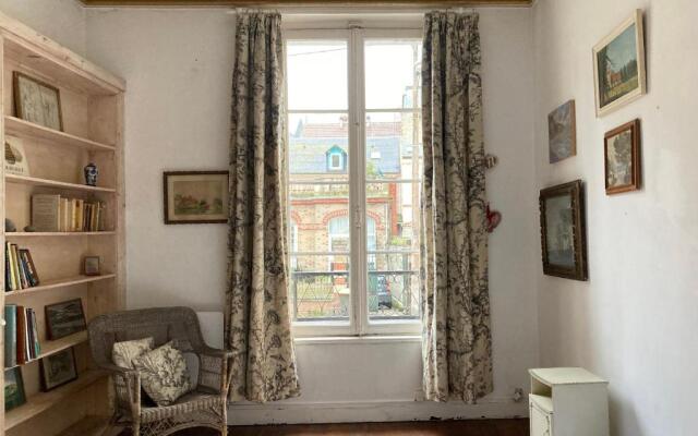 Dieppe centre charming spacious home for 2-8 guests