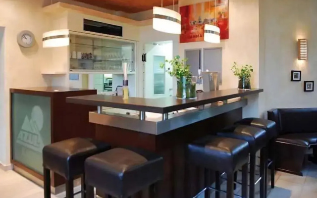 Adam Hotel - Giesen