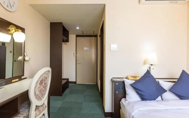 OYO Hotel New Osamura Sabae