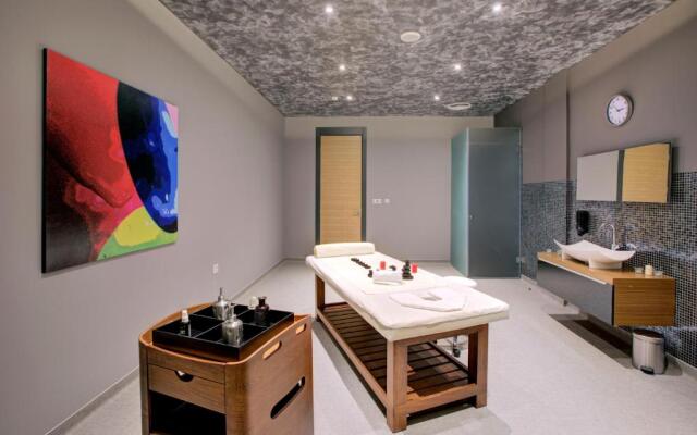 Курортный отель Merit Grand Mosta Casino & SPA