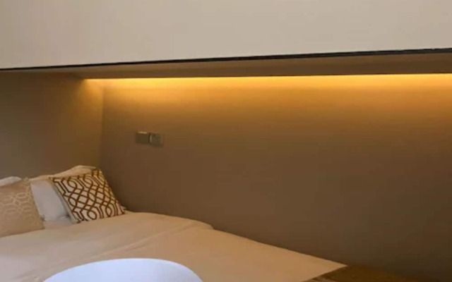 ST Signature Jalan Besar, DAYUSE, 5 hours: 10AM-3PM – Guest Rooms – Singapore