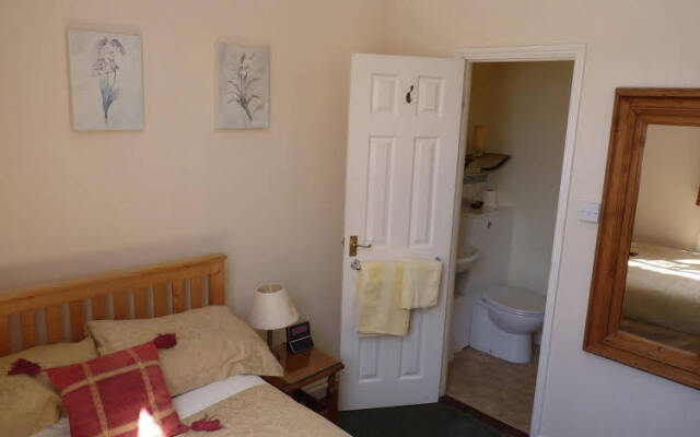 Calverts Hotel