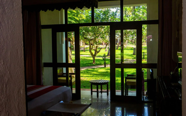 Serena Beach Resort and Spa