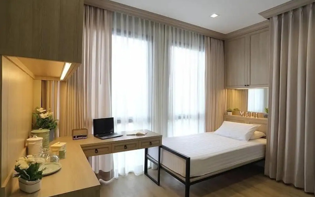 Mali at Wongsawang Boutique Hotel