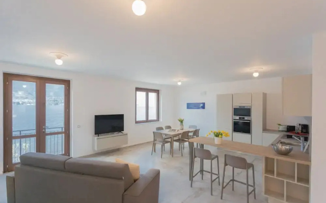 Dream Lake Apartments