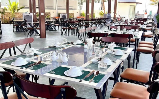 Olee Sea View Resort