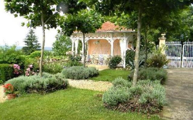 Chambres d'Hotes Chateau de Lahitte