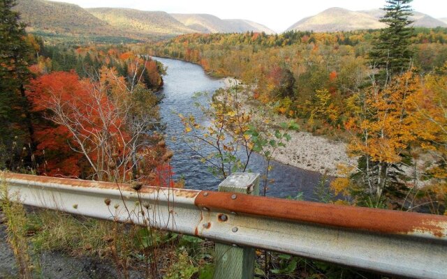 Margaree Harbour View Inn
