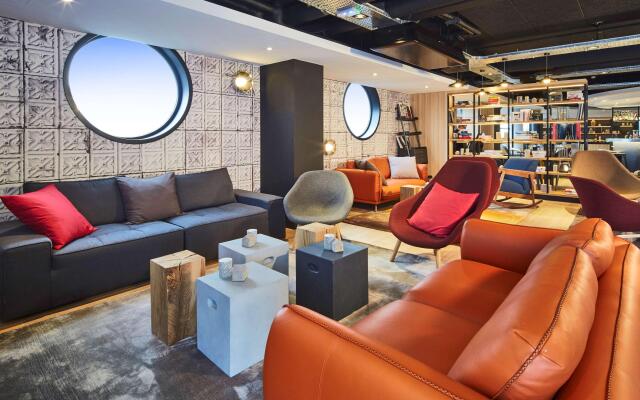 Hotel Campanile Le Bourget