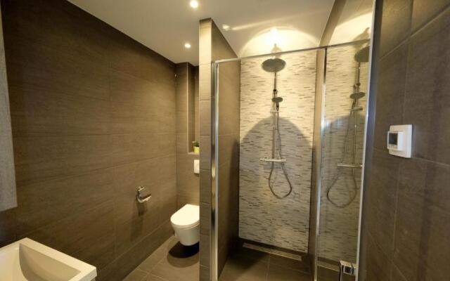 Sunny 45m2 Penthouse with Balcony and Terrace