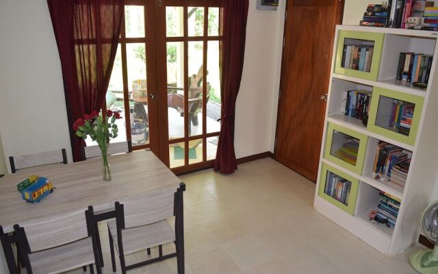 Manora Garden B & B