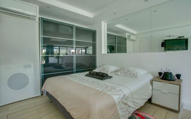 Bella Vita - Port Nature