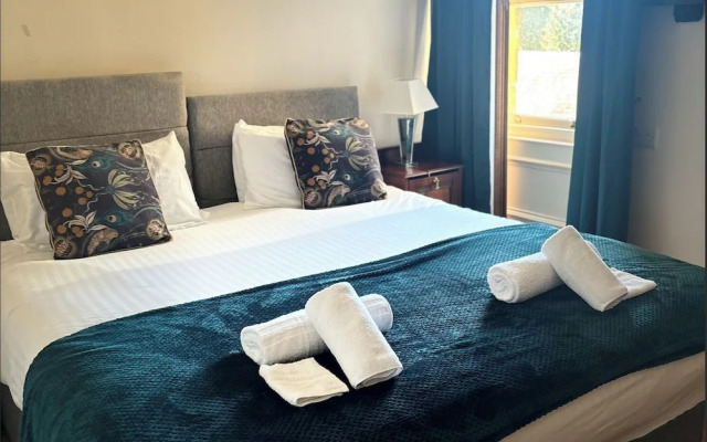 No. 1 High Street - Boutique Rooms