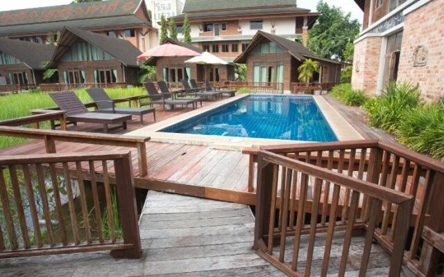 100 Islands Resort & Spa