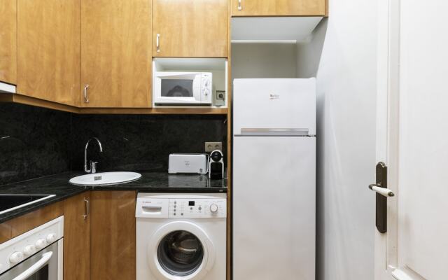 AB Casanova Apartment