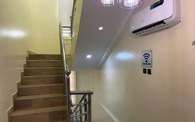 Lushville Hotel and Suites