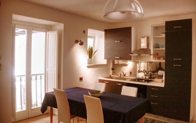 Palazzo Moncada Apartment