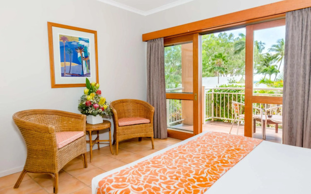 Turtle Cove Beach Resort - Adults Only