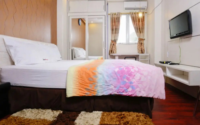 RedLiving Apartemen The Suites Metro - Mary Tower E