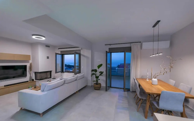 Leon Luxury Home in Rethymno
