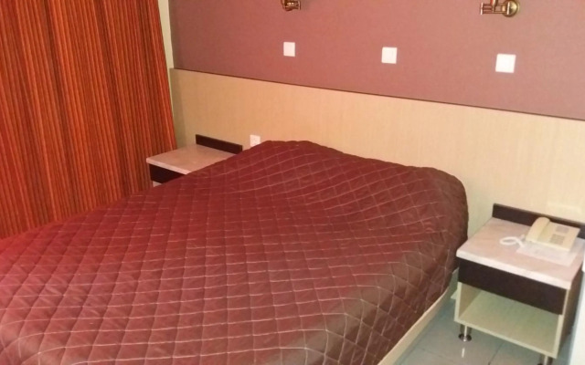 Paritsa Hotel