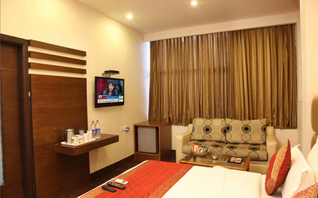 Rupam Hotel