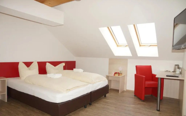 Seehotel und Appartements Schnöller