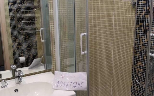 Ап-ты в Б. Кондратьевском пер., 12, стр. 1